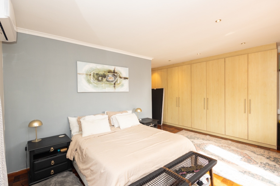 To Let 5 Bedroom Property for Rent in Vierlanden Western Cape